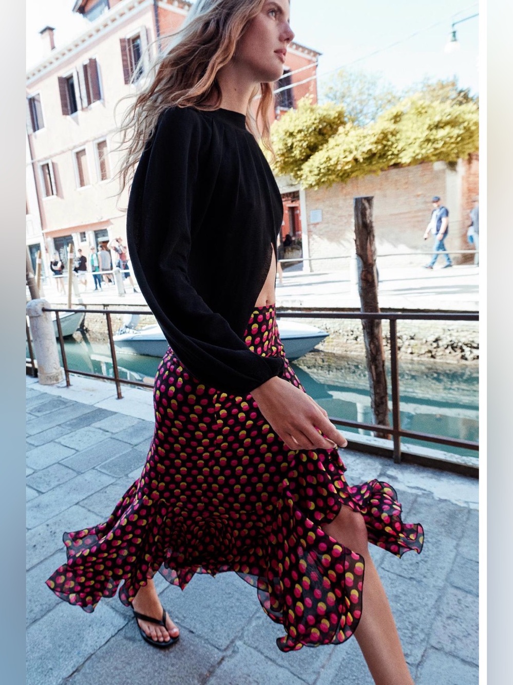 NWT Zara Women’s Asymmetrical Black / Fushia Midi Skirt Polka Dots - Picture 2 of 5